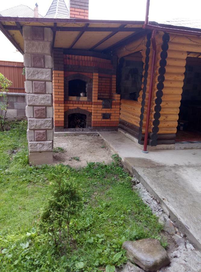 Villa Zatushok Pid Goroyu à Verkhovyna Extérieur photo